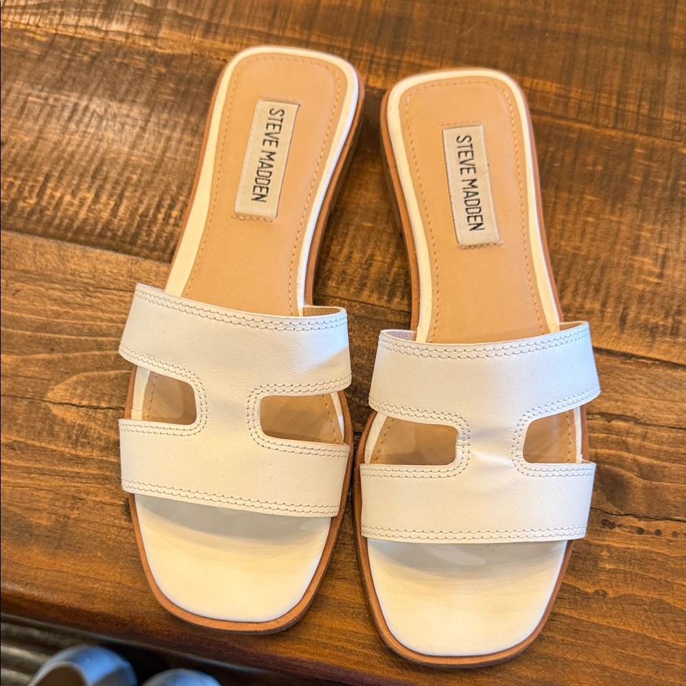 Steve Madden Cream Slide Sandals